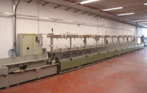 Imagen Línea de encuadernación rústica